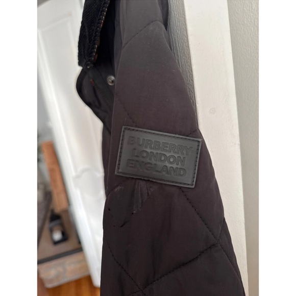 Burberry Quilted Thermoregulated Barn Jacket — lightly used !! - Picture 3 of 5